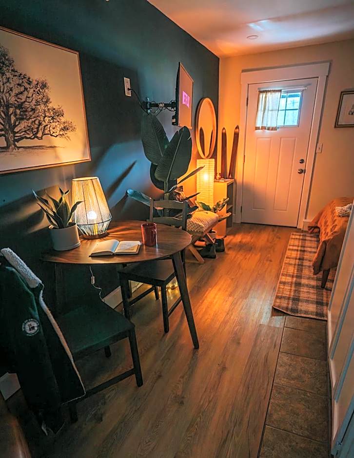 Willow Pond Motel
