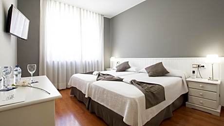 Hotel Isabel de Segura