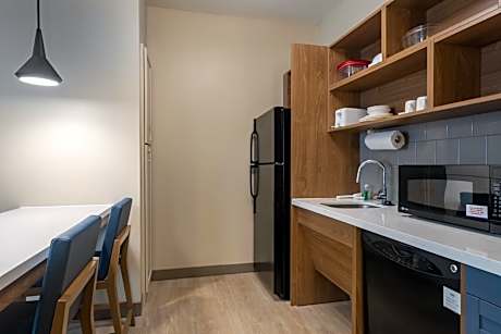 One-Bedroom Suite