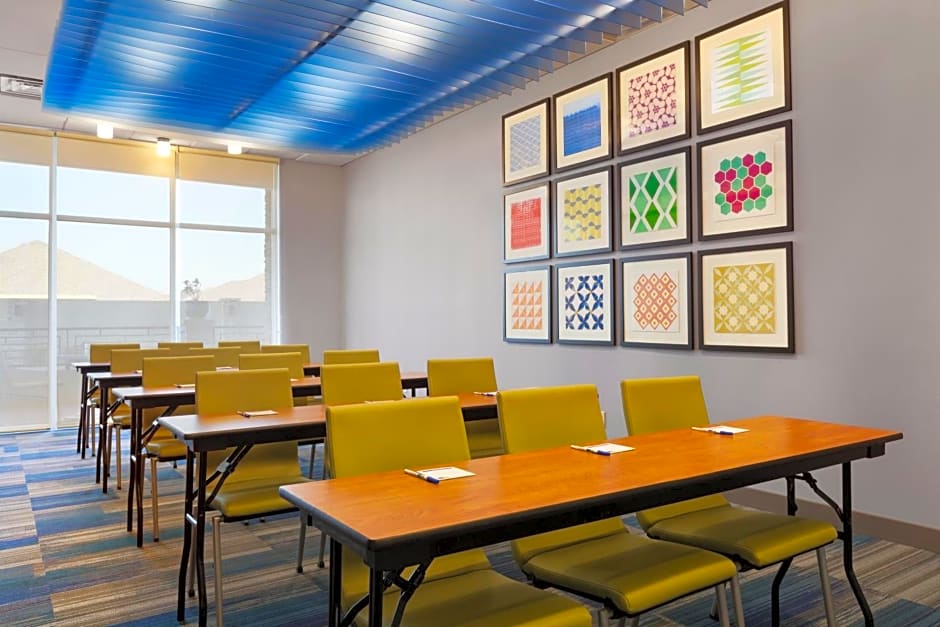 Holiday Inn Express & Suites Edinburg- Mcallen Area, an IHG Hotel