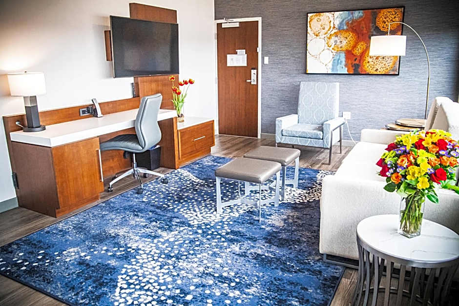 Delta Hotels by Marriott Cincinnati Sharonville