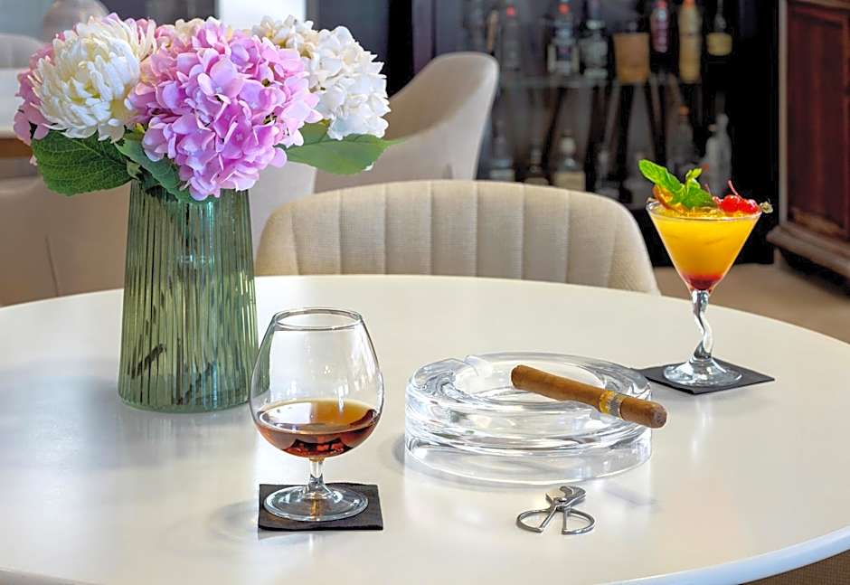 Atlantis Beach Hotel