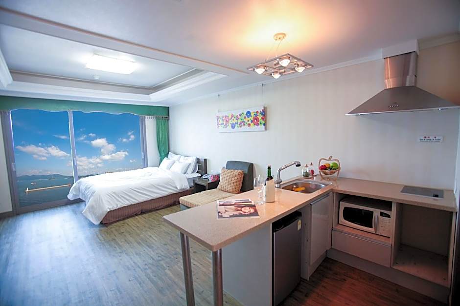 Tongyeong Bay Condo Hotel