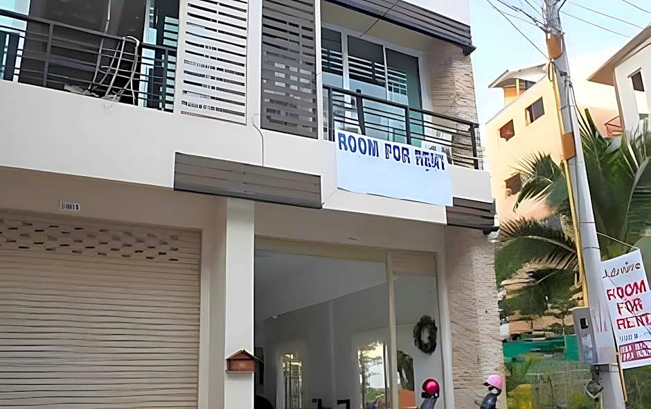 Admire House