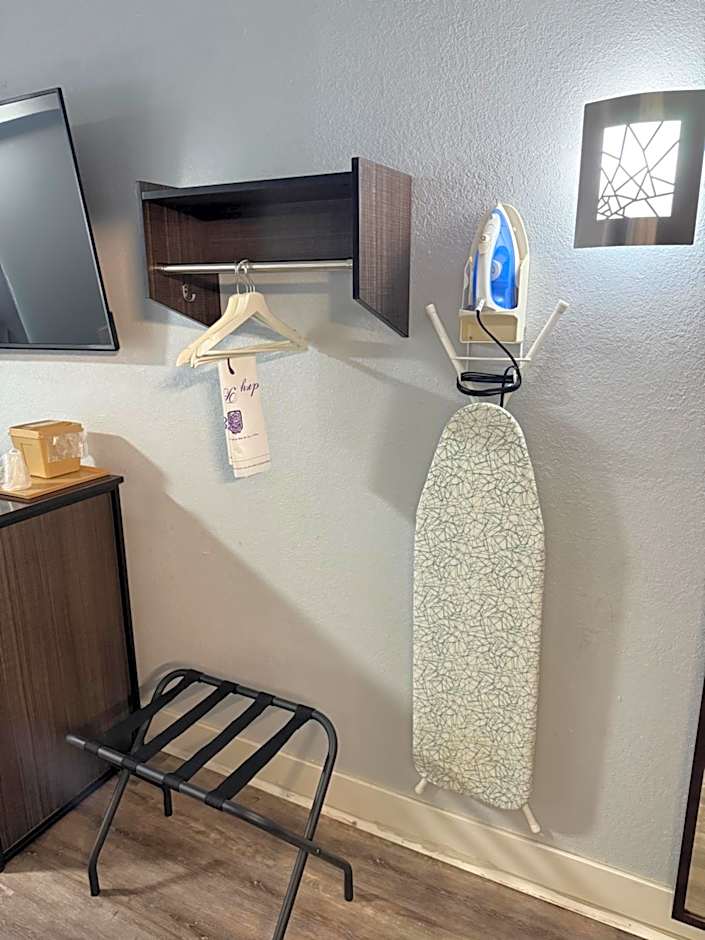 Econo Lodge Montgomery South I-65