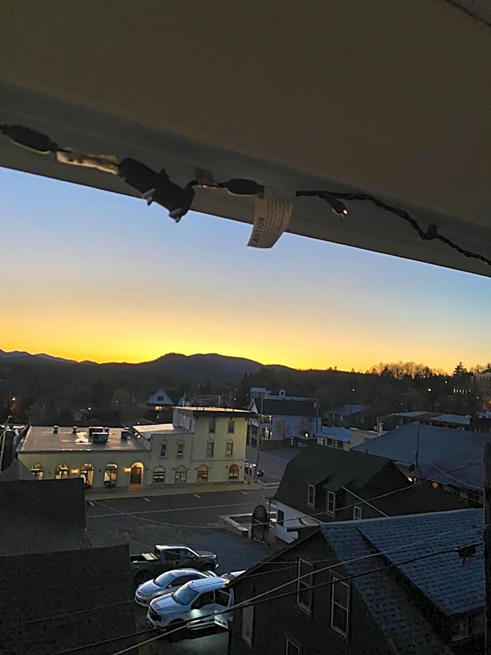 Amazing Mountain Views Lake Placid & 1980 Olympic Center