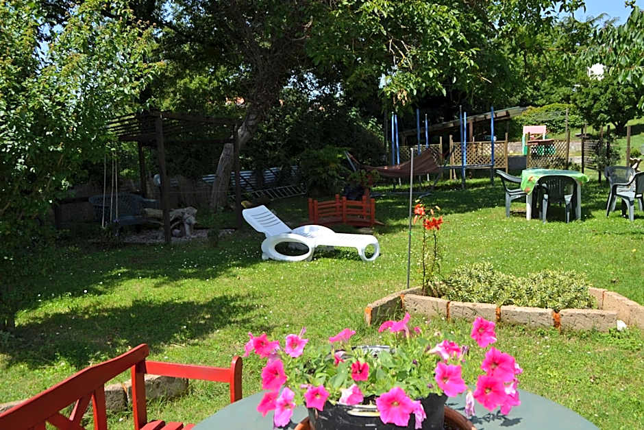 LA GROTTA Bed and Breakfast