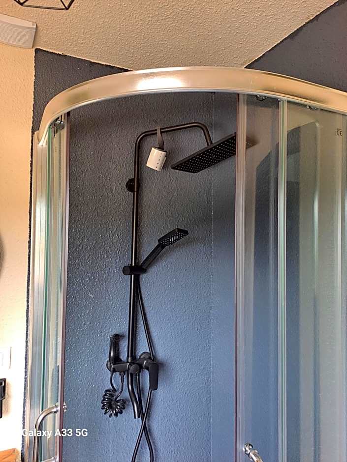 Borderline Accomodation