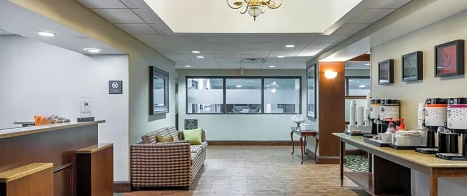 Hampton Inn Roanoke/Hollins - I-81