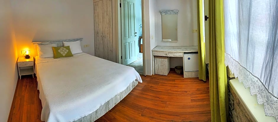 Oberj d'Azur Alacatı