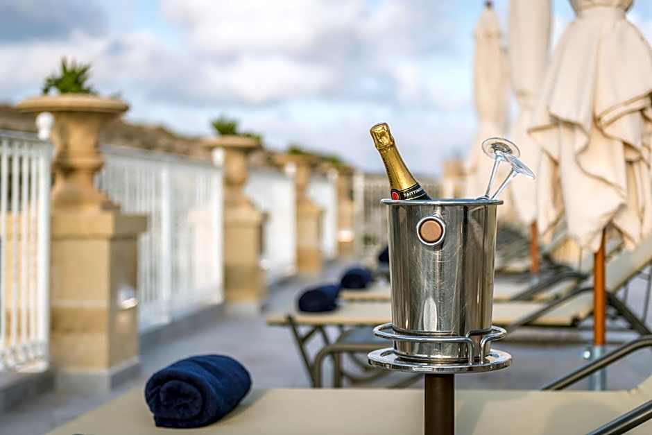 Cesca's Boutique Hotel