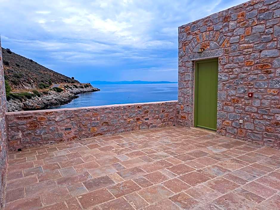 Arapis Rooms & Suites