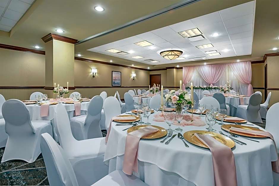 Best Western Plus Port O'Call Hotel