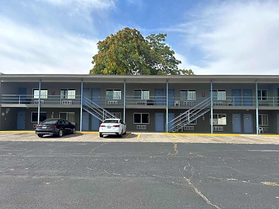 Capri Motel By Belvilla Walla Walla US 12