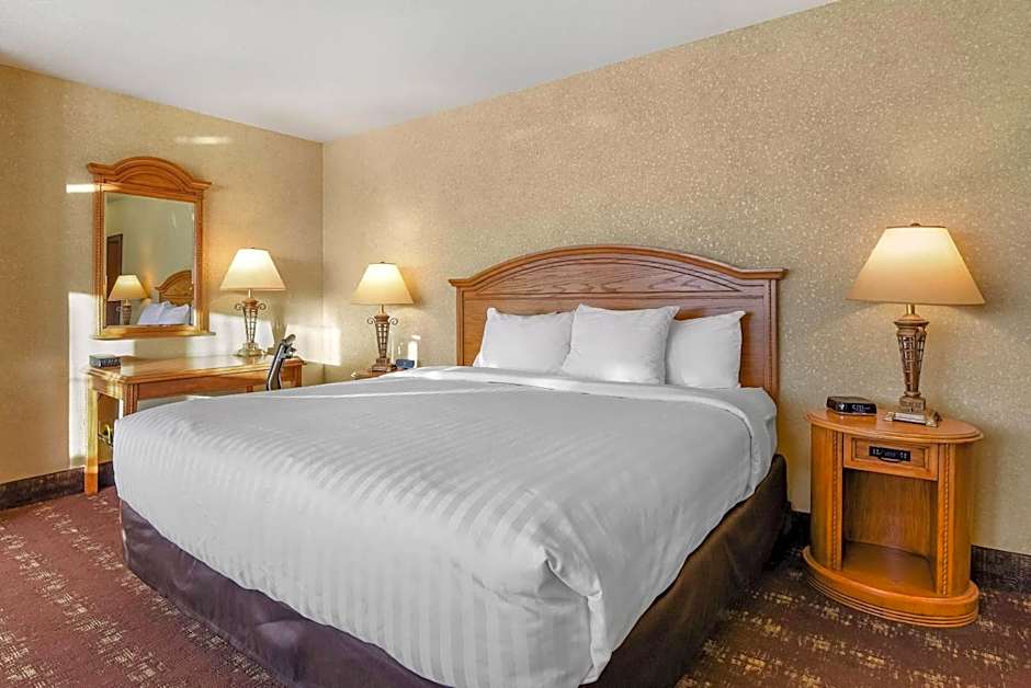 Kathryn Riverfront Inn, an Ascend Collection Hotel