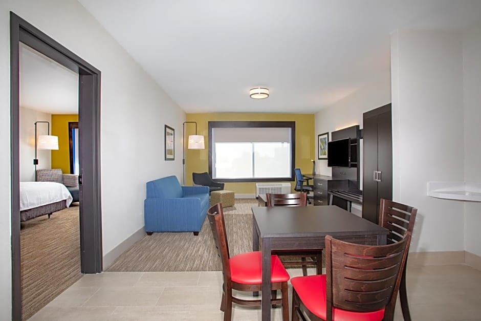 Holiday Inn Express And Suites Ely By IHG