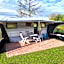 Ruime caravan op gezellige minicamping