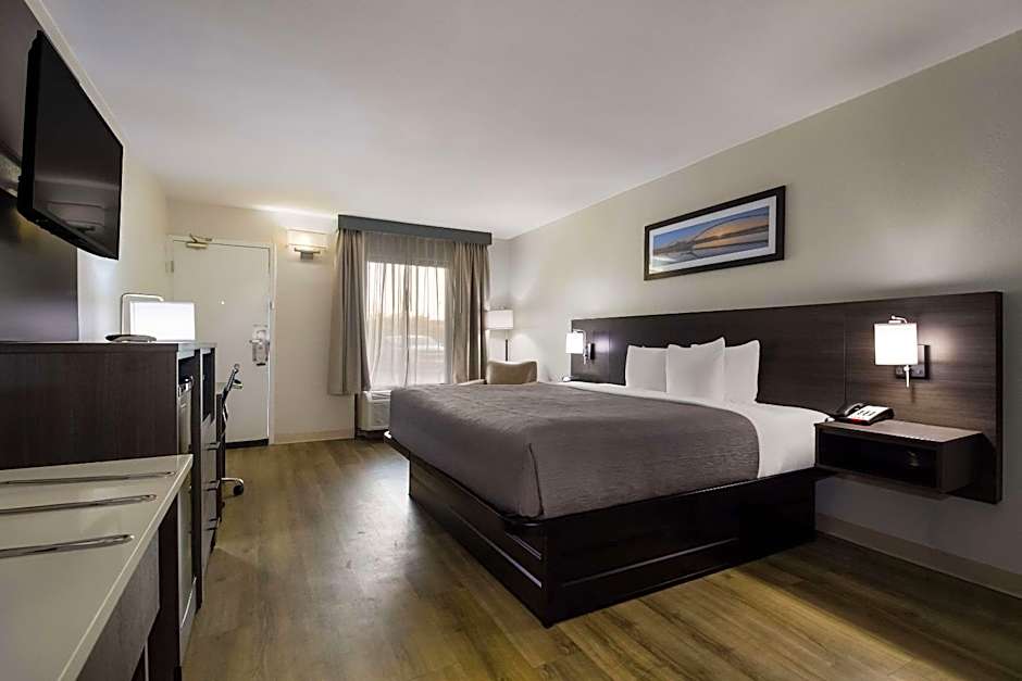 Quality Inn Coliseum