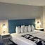 La Quinta Inn & Suites by Wyndham Auburn Worcester
