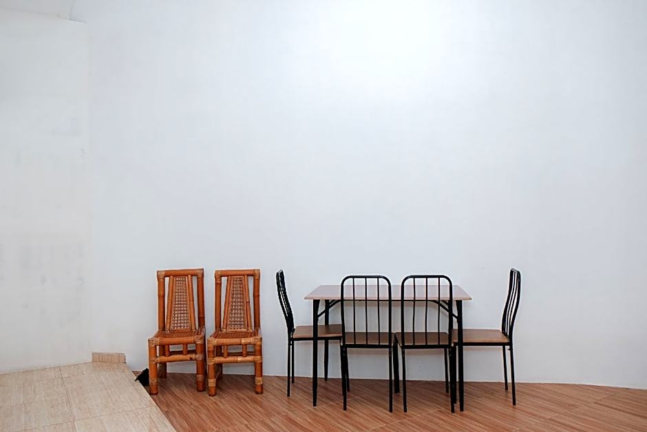 OYO 1454 111 Residence