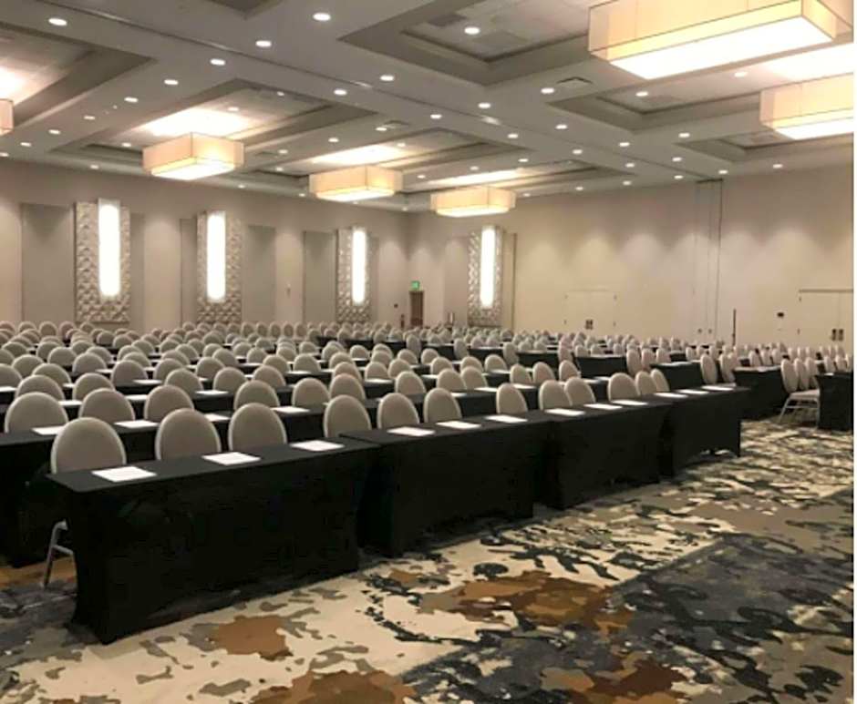 DoubleTree By Hilton Baltimore North/Pikesville