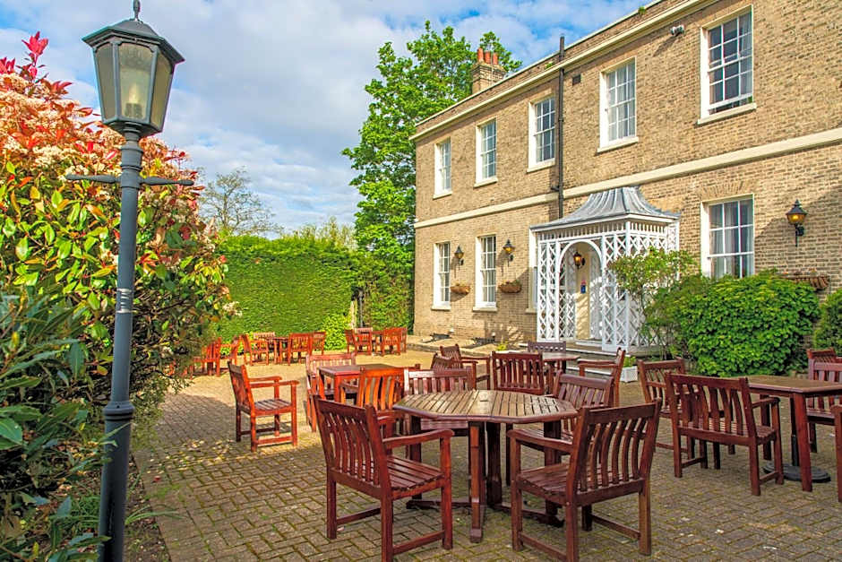 London Chigwell Prince Regent Hotel, BW Signature Collection