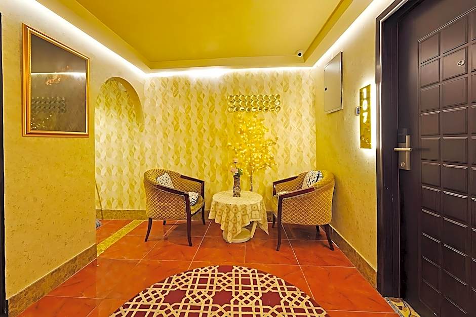 OYO 338 Transworld Hotel