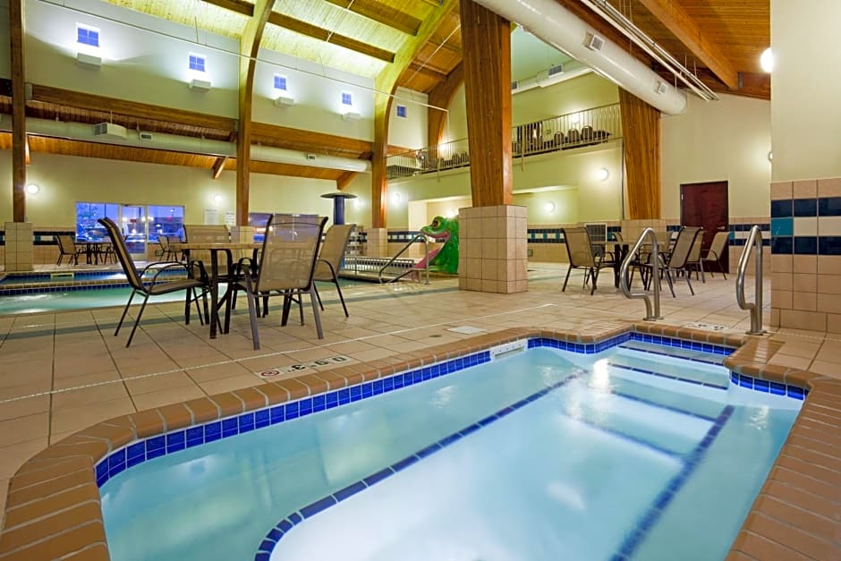Holiday Inn Express Hotel And Suites Aberdeen By IHG