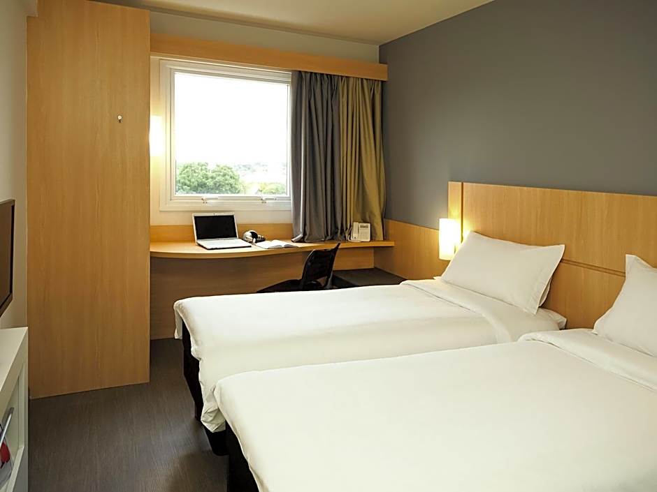 Ibis Cascavel