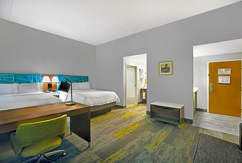Hampton Inn & Suites Augusta West