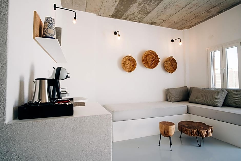 Mesanto Luxury Suites