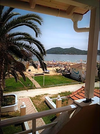 Marinis Boutique Rooms