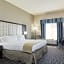 Holiday Inn Express & Suites Eureka By IHG