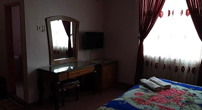 Hotel Parewisata