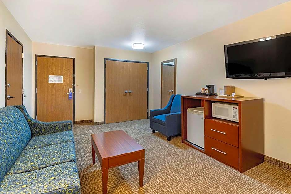 Comfort Inn & Suites Greenville I-70