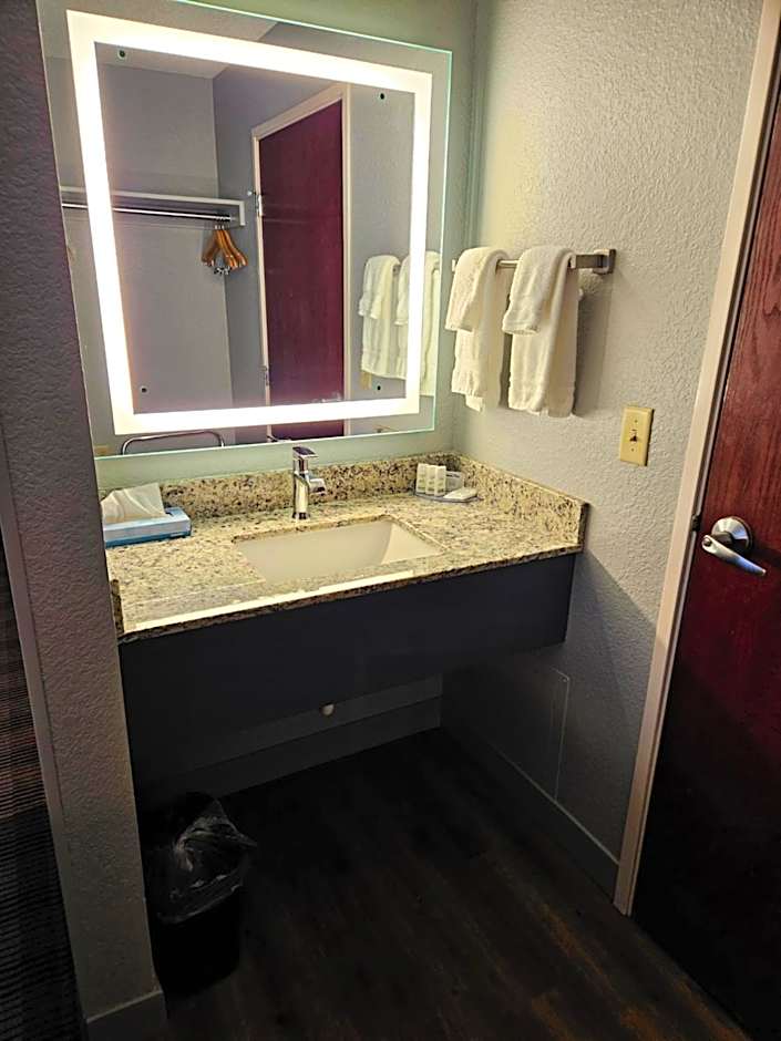 AmericInn by Wyndham Mounds View Minneapolis