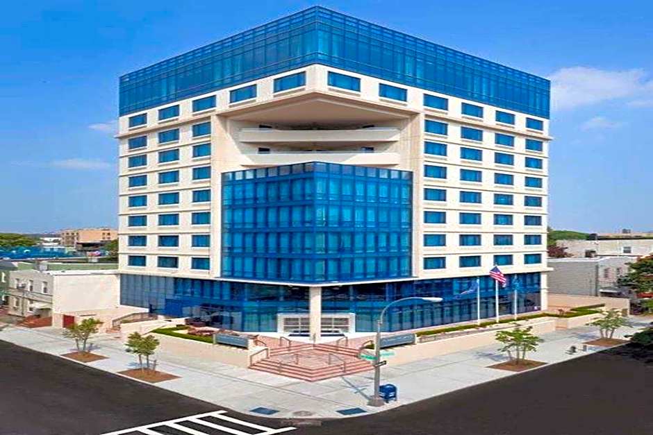 Vista LIC Hotel - Best Western Premier Collection