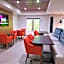 Holiday Inn Express Apex - Raleigh By IHG