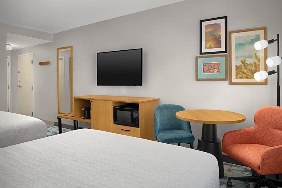 Hampton Inn & Suites Phoenix Chandler-Fashion Center