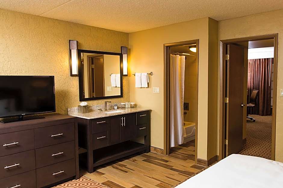 DoubleTree Suites By Hilton Tucson - Williams Center