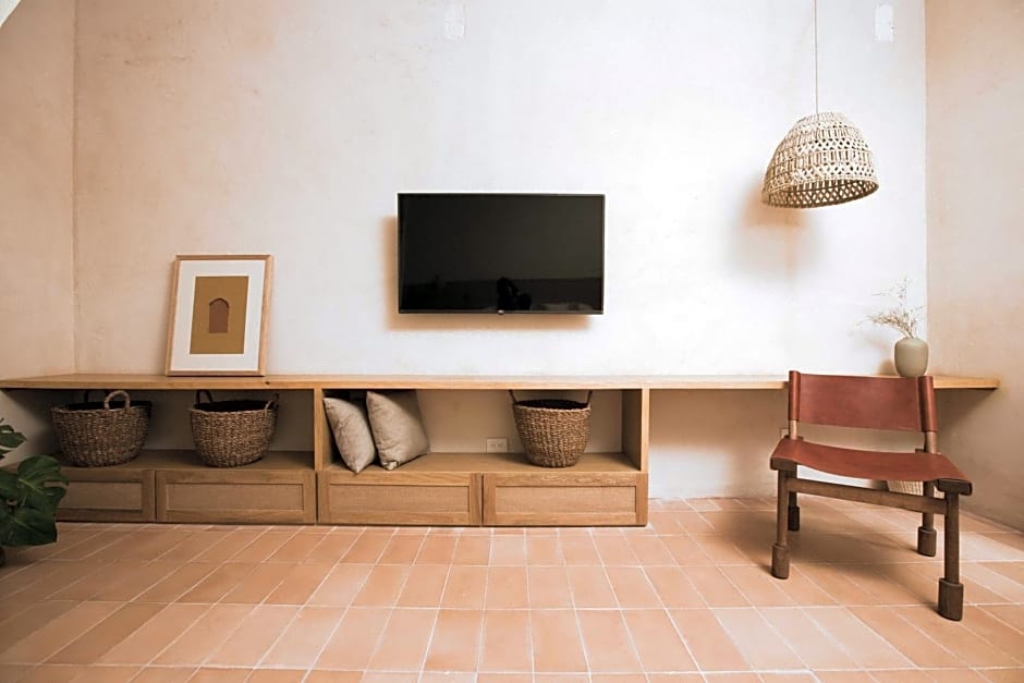 Casa Montore by Barrio Mexico
