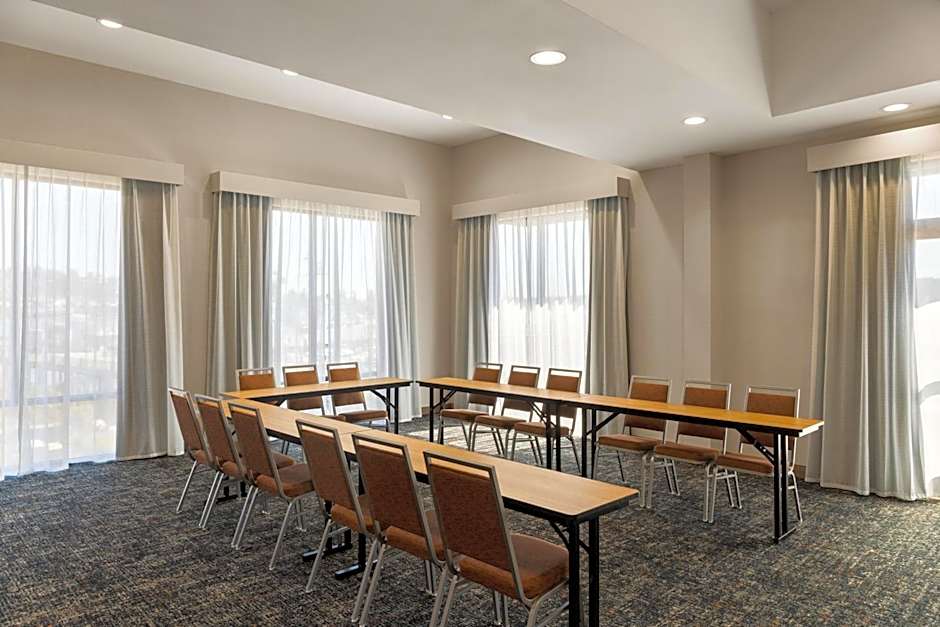 Hampton Inn & Suites Bremerton