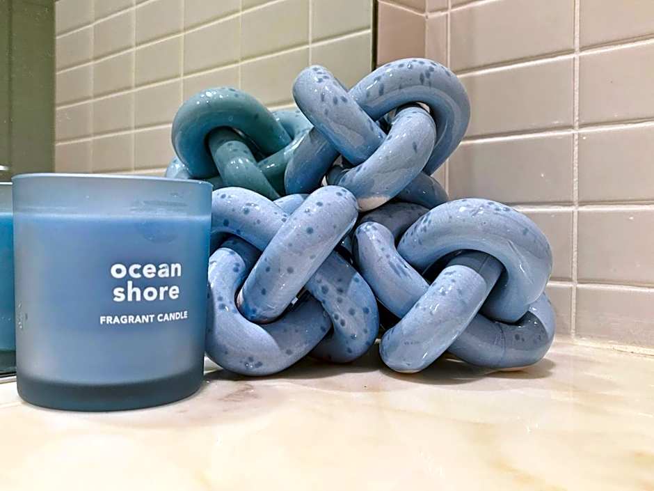 Blue on Blue Studio Room 1272