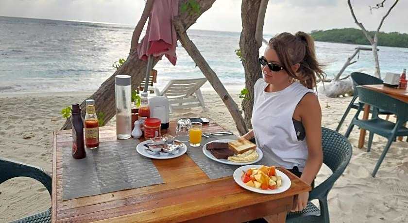 Batuta Maldives Surf View Guesthouse