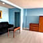 Blue Way Inn & Suites Wichita East
