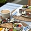 meshk airport hotel