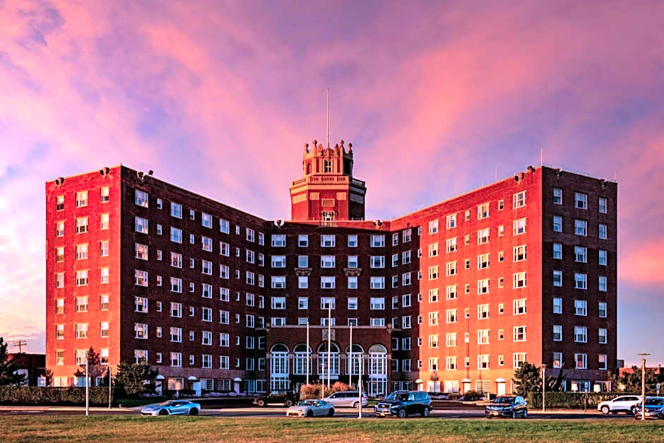 Berkeley Oceanfront Hotel