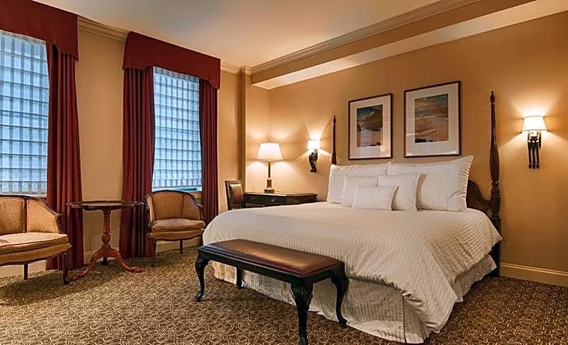 The Hotel Majestic St. Louis