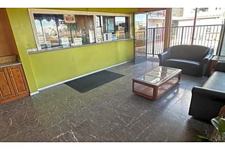 Heritage Inn And Suites