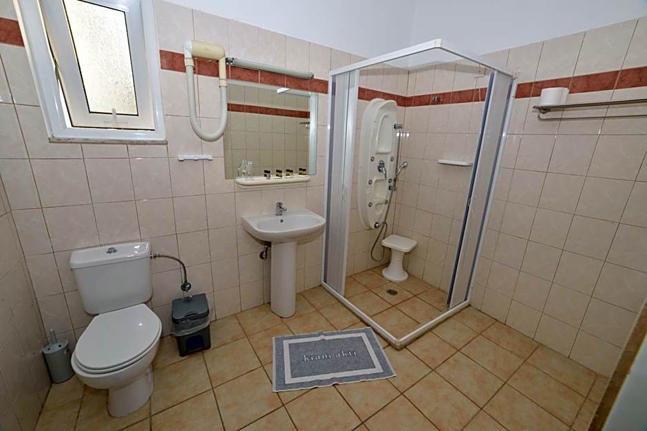 Hotel Kiani Akti